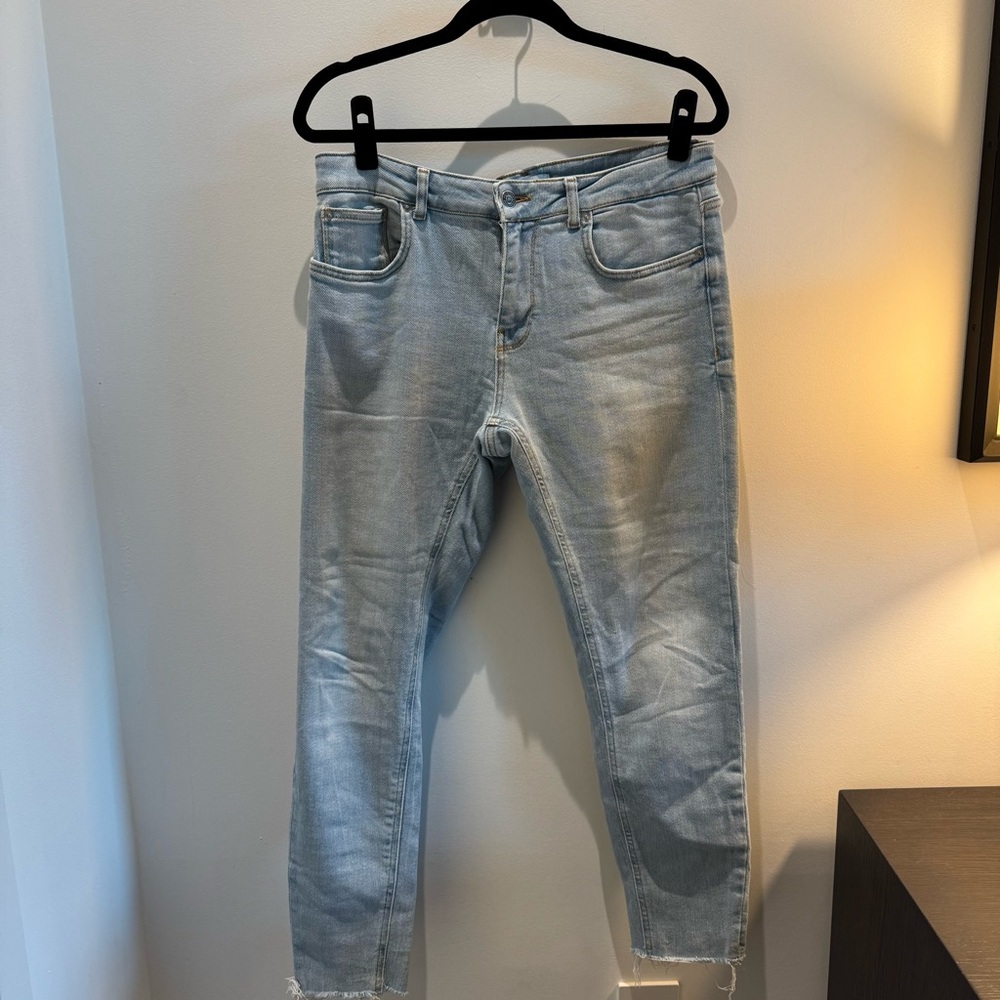 ZARA — SKINNY JEANS